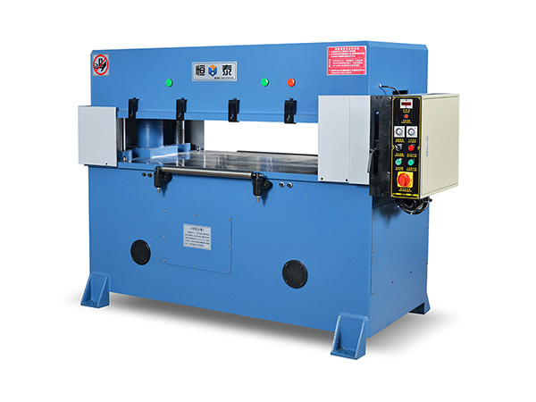 精密四柱裁断机液压系统进水怎样解决？